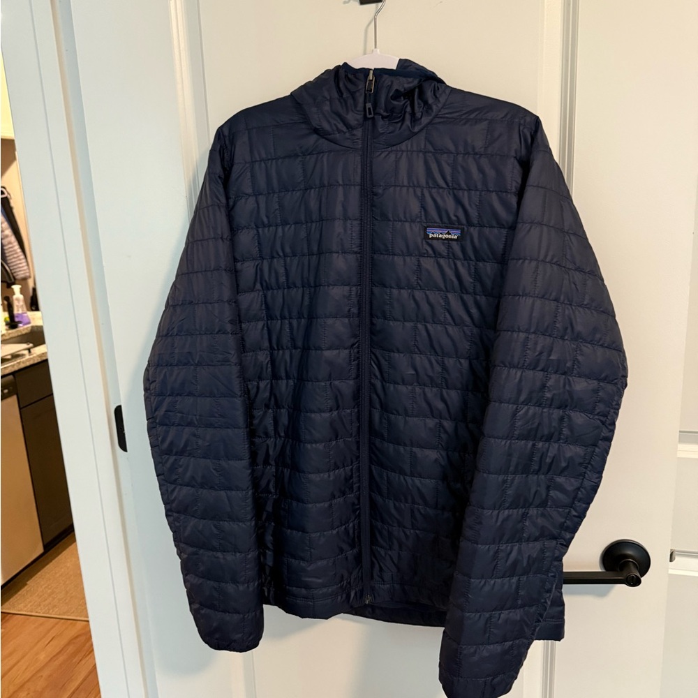 Patagonia Men’s Nano Puff Hoodie Size XL